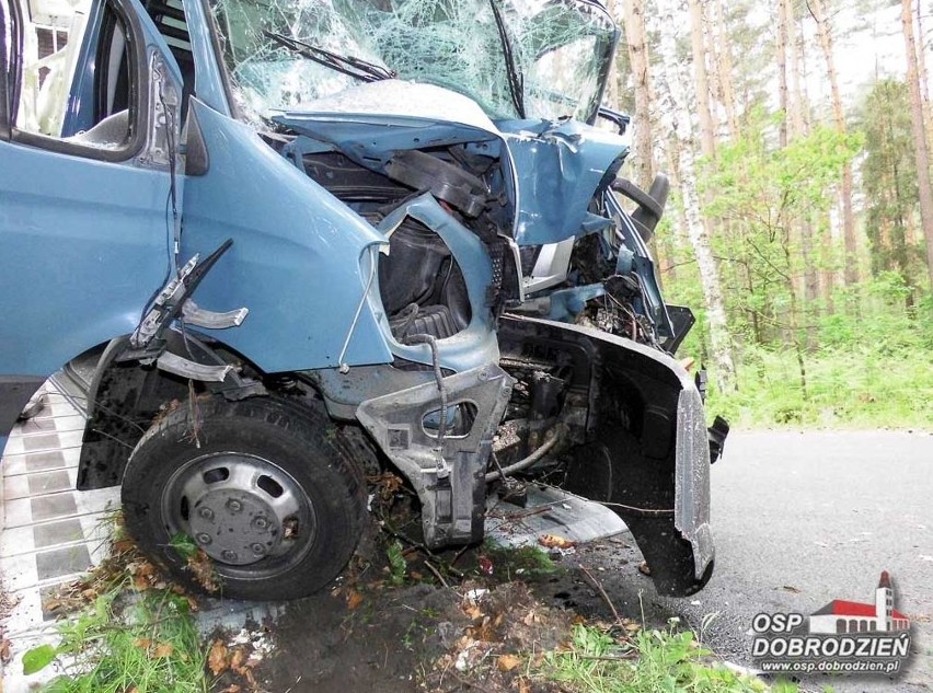 Wypadek między Klekotną i Kolonią Łomnicką.