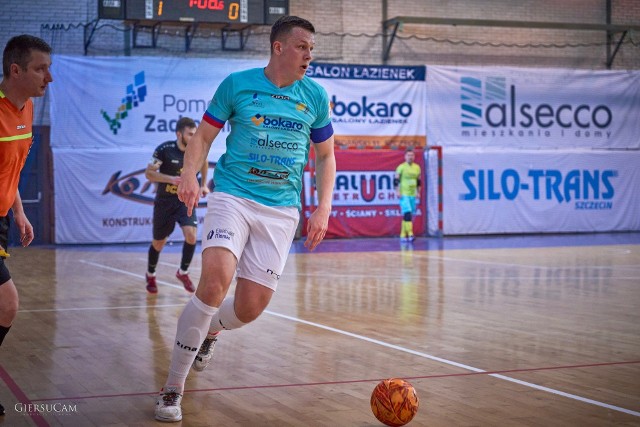 Łukasz Kubicki strzelił 6 goli w meczu z Helios Bonito.