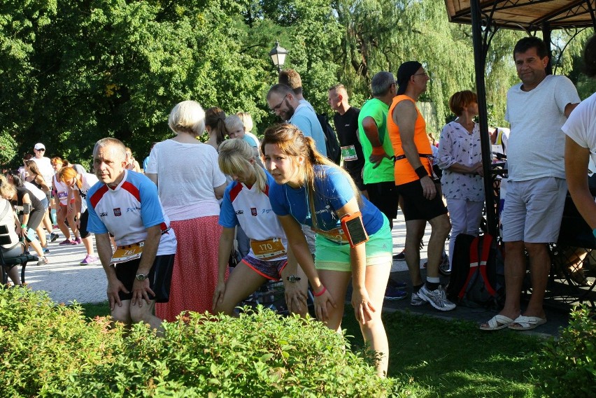 Bieg Fabrykanta 2016. 10 kilometrów szlakiem fabrykanckiej Łodzi [ZDJĘCIA]