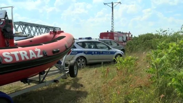 Dwie osoby utonęły w Zalewie Siemianówka w powiecie białostockim. Ich samochód z niewyjaśnionych przyczyn zjechał do wody ze skarpy. Dwóch mężczyzn, którzy byli w środku nie udało się uratować.