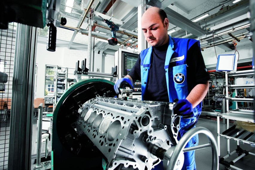 BMW to Beyerische Motoren Werke, czyli przede wszystkim...