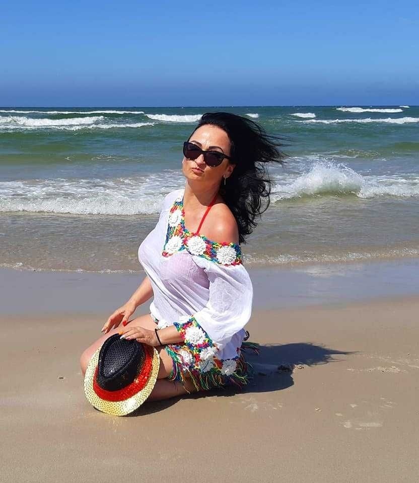 Znani na wakacjach - Aneta Czaban, redaktor naczelna Radia Fama lubi polskie morze (ZDJĘCIA)