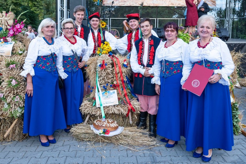 Święto plonów gminy Wieliczka. Tłumy na dożynkach w Golkowicach [ZDJĘCIA]