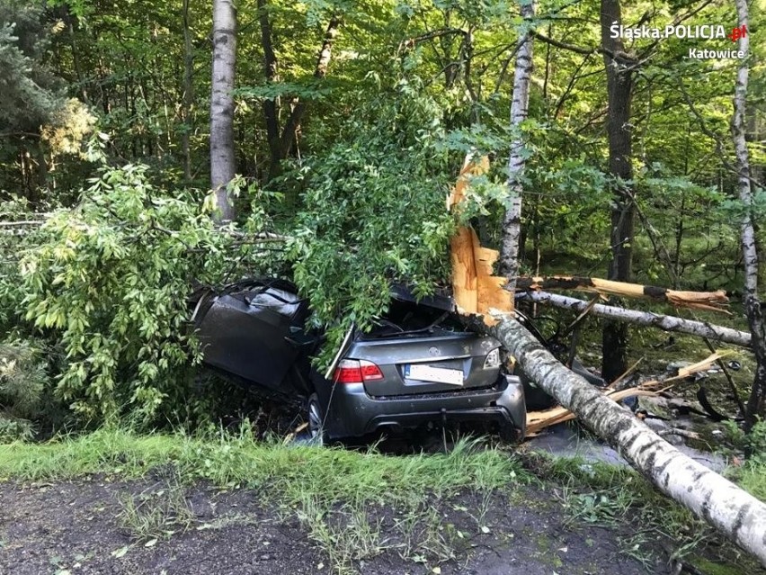 Wypadek BMW na ul. Beskidzkiej w Katowicach...