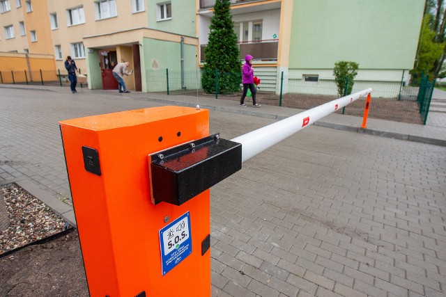 Prezes SM „Zjednoczeni” zapowiada, że szlabanów będzie więcej.