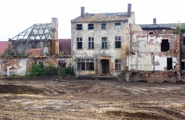 Teren po dawnej Goplanie się zmienił. Nowy właściciel zadbał o wyburzenie tego, na co dostał pozwolenie od konserwatora zabytków, Teren został już ogrodzony, zabezpieczony. Pojawił się monitoring