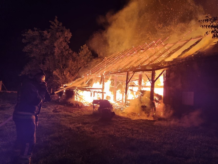 Do groźnego pożaru doszło nocą 28 maja w Woli Batorskiej...