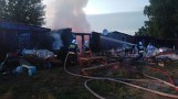 Pożar w Western City w Łebie 24.07.2018. Nie żyje jedna osoba. Strażacy w pogorzelisku znaleźli zwłoki mężczyzny