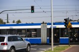 Kraków. Od ronda Grzegórzeckiego do ronda Czyżyńskiego bez tramwajów. Naprawa zwrotnicy