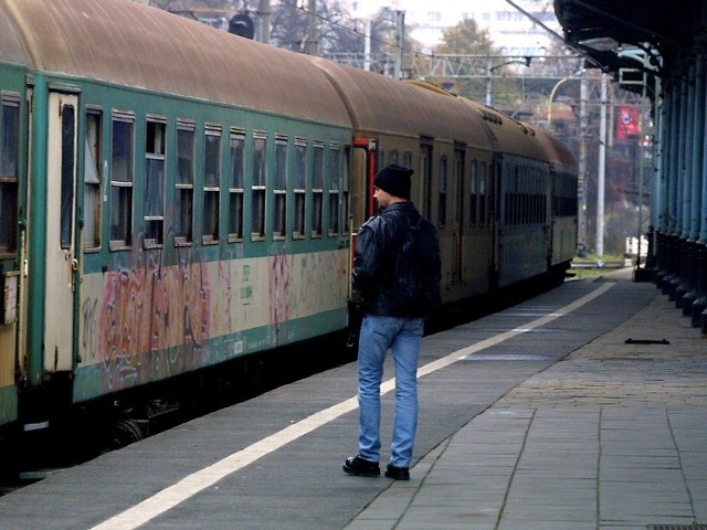 Będzie mniej połączeń kolejowych w reg