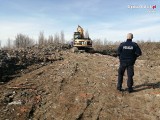 Policji udało się udaremnić powstanie nielegalnego wysypiska śmieci w Zabrzu. Mundurowi nakryli sprawców na gorącym uczynku