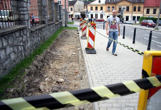 Ul. Bajkowskiego. Rozpoczęły się prace związane z budową stacji wypożyczalni rowerów miejskich. W Lublinie będzie ich 40.