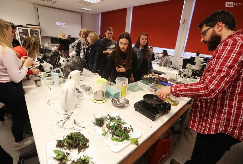 NOC BIOLOGÓW 2019 w Szczecinie. Fantastyczne zwierzęta... wypchane i żywe podczas Nocy Biologów [WIDEO, ZDJĘCIA]