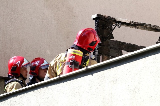 Dzięki szybkiej reakcji strażaków, ogień nie rozprzestrzenił się na część mieszkalną