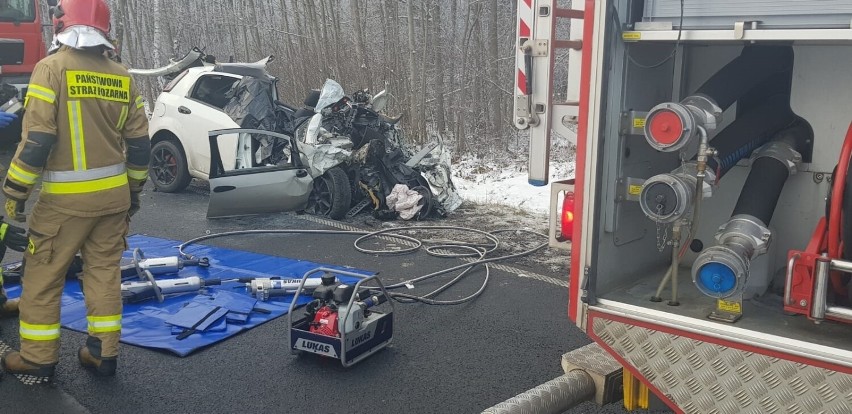 Śmiertelny wypadek na drodze krajowej 74 koło wsi Wielopole