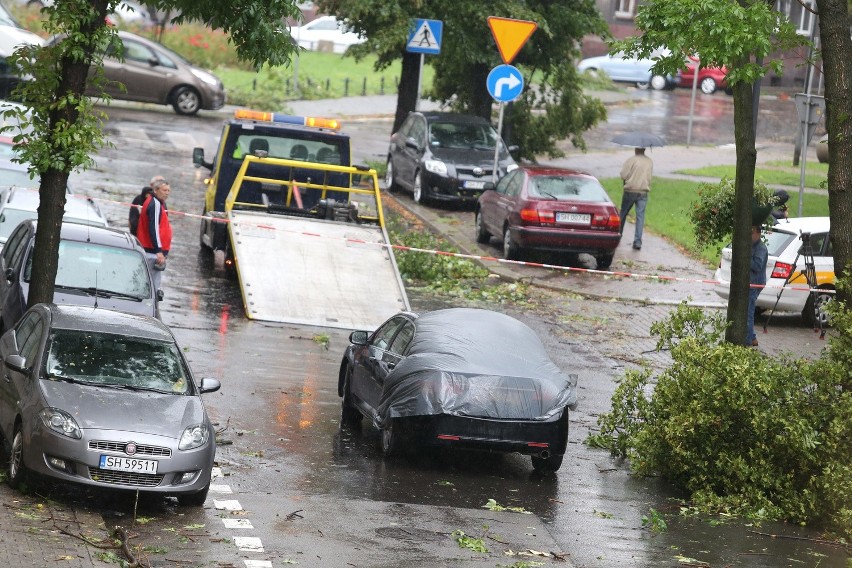 Nad Chorzowem przeszła trąba powietrzna, szkody są też w...