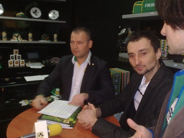 Rafał Dobrucki podpisał w środę roczny kontrakt