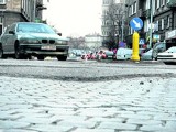 Kraków: Zabytkowy bruk zastąpi asfalt?