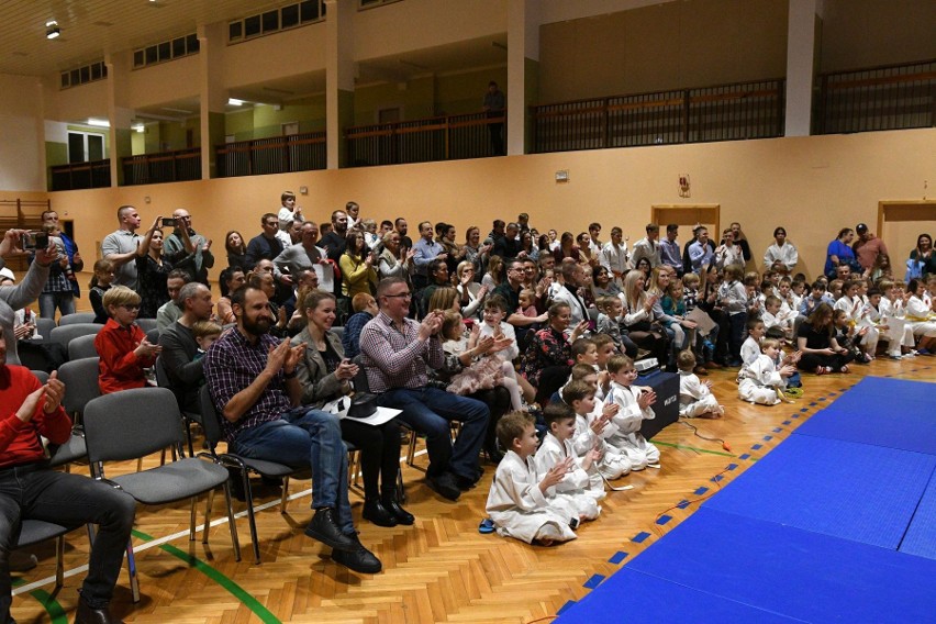 Uroczysta Wigilia i podsumowanie 2022 roku w klubie Kuzushi Kielce. Byli judocy, ich rodzice, trenerzy, sponsorzy i zaproszeni goście