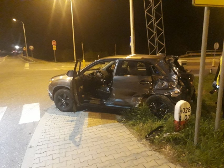 Wypadek w Czekarzewicach Drugich. Dwie osoby w szpitalu 