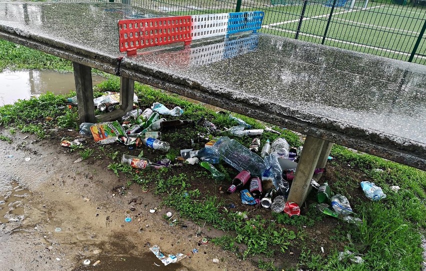  Kraków zaczyna tonąć w śmieciach? To wygląda fatalnie [ZDJĘCIA]