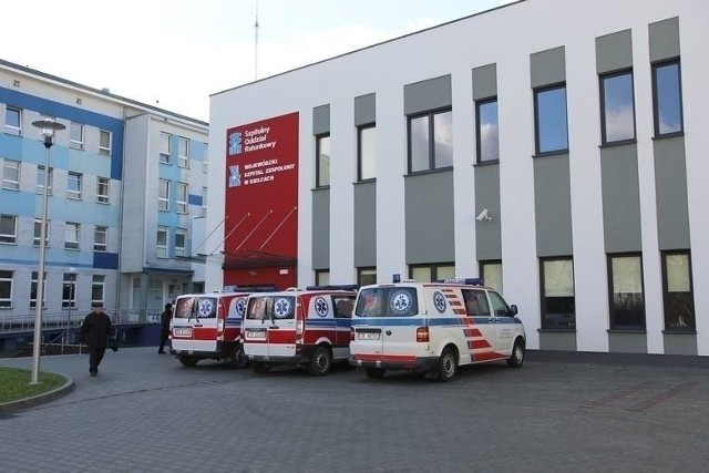 Chwila nieuwagi i może się to skończyć złamaniem lub urazem głowy. Na Szpitalnym Oddziale Ratunkowym w Kielcach mnóstwo ludzi po upadkach.