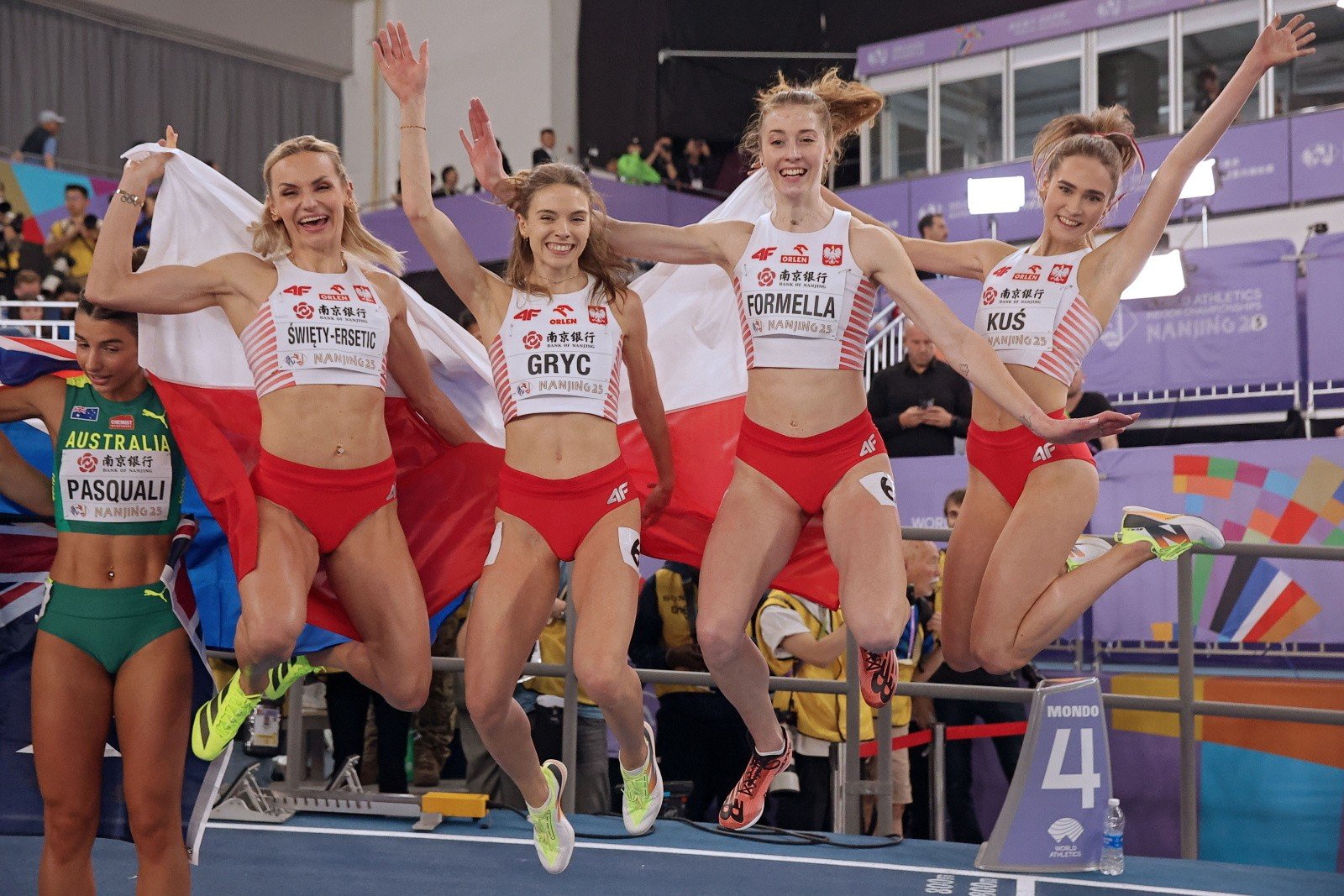 Halowe mistrzostwa świata w lekkoatletyce: srebro sztafety kobiet
