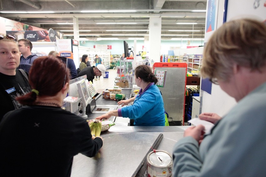 Tesco likwiduje koleje sklepy. Informuje Solidarność. Pięć innych hipermarketów sieci zostało sprzedanych. Tesco w Gliwicach do zamknięcia