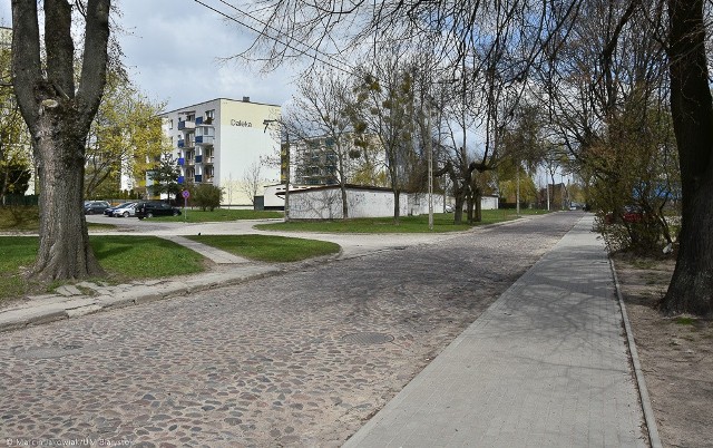 Kolejni mieszkańcy Białegostoku zyskają wygodne i bezpieczne dojazdy do swoich domów. Dzięki zmianom w budżecie miasta, o które wnioskował prezydent Tadeusz Truskolaski, trzynaście inwestycji drogowych uzyskało więcej pieniędzy na realizację.