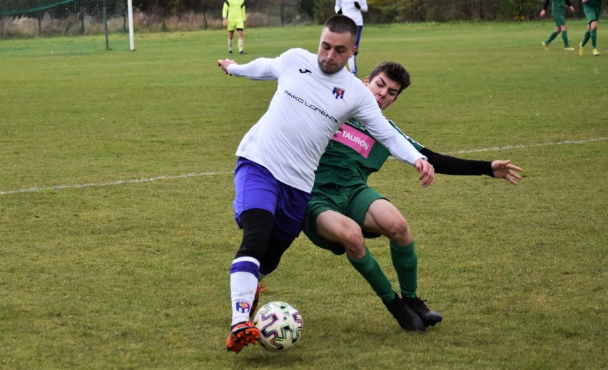 V liga piłkarska, Wadowice: Nadwiślanin Gromiec - Hejnał...