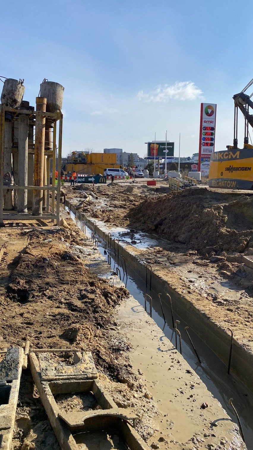 Kraków. Tramwaj do Górki Narodowej: rozpoczęli budowę tunelu wzdłuż ulicy Opolskiej [ZDJĘCIA]