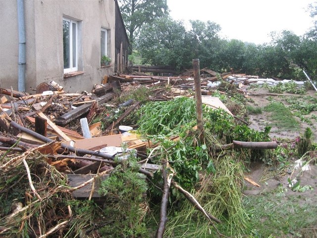 Szkody w Dziewiętlicach w gminie Paczków.