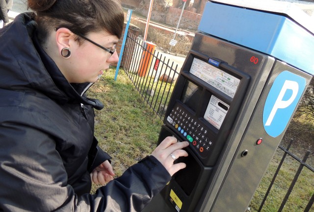 W święta kierowcy w Toruniu nie muszą płacić za parkowanie na starówce