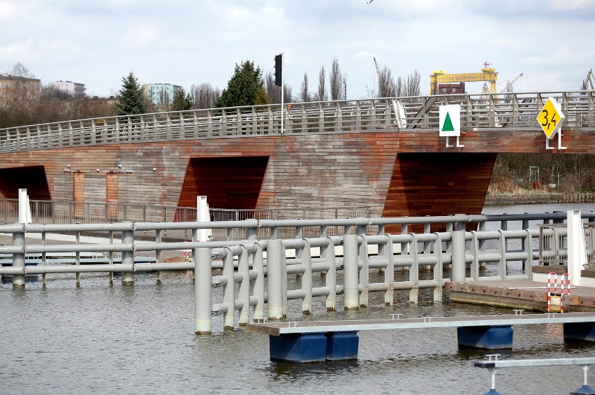 Mariny na Wyspie Grodzkiej nienaprawiono przed sezonem 