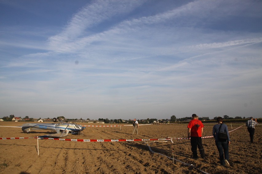 Wypadek lotniczy pod Łomżą. Cessna 152 rozbiła się w...