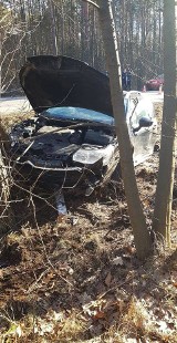 Groźny wypadek na DK78 w Pradłach. Ranne zostały trzy osoby
