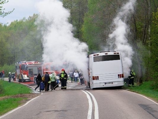Zdjęcie płonącego autobusu dostaliśmy od naszego czytelnika.