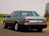 Mercedes E 500 kończy 25 lat 