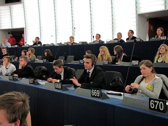 Uczniowie z brodnickiego ekonomika wzięli udział m.in. w obradach Parlamentu Europejskiego