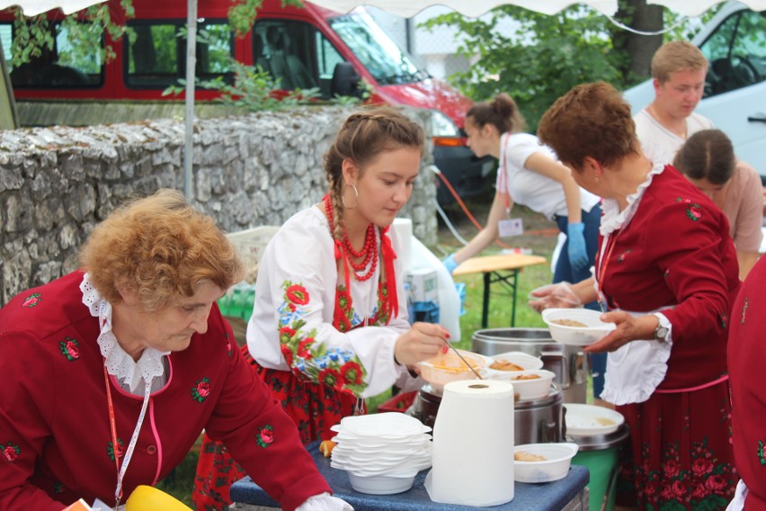 Wygiełzów. Tysiące osób odwiedziły skansen w ramach Festiwalu Etnomania [ZDJĘCIA]