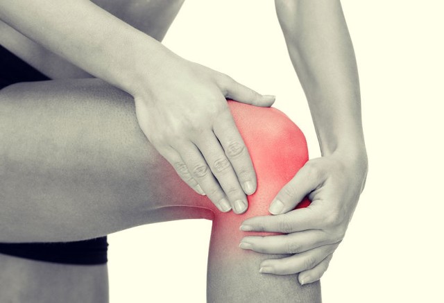 Urazy więzadeł w kolanie powodują dotkliwy ból