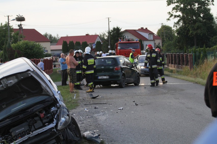 Trzy osoby poszkodowane w wypadku w Trześni (ZDJĘCIA)