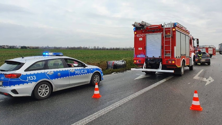 Dwie osoby zostały poszkodowane w wypadku, do którego doszło...