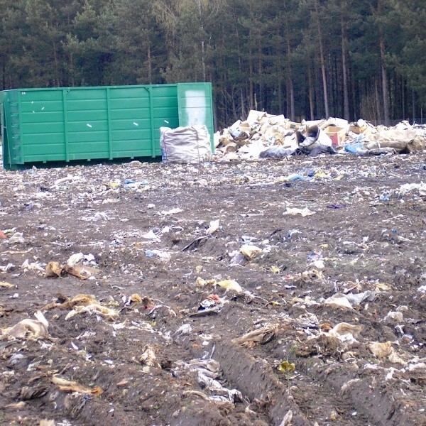 Za kilka lat nie będzie miejsca na składowanie śmieci na wysypisku w Uchowie.