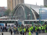 Protest górników w Katowicach: Petardy i wuwuzele pod Spodkiem LIVE