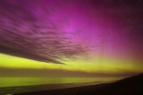 Cudowna zorza nad Bałtykiem! Przepiękne zjawisko na niebie widziane z Czołpina