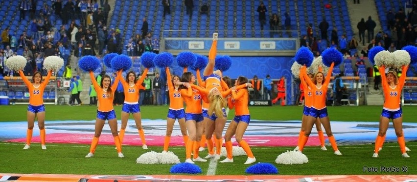 Cheerleaderki z Kolejorz Girls na meczu Lech - Legia