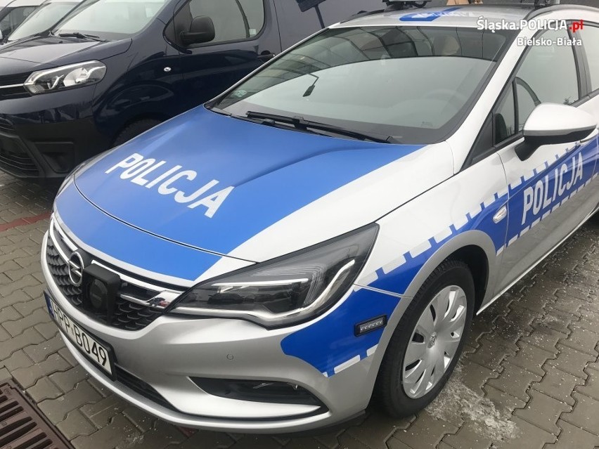 Nowe radiowozy bielskich policjantów