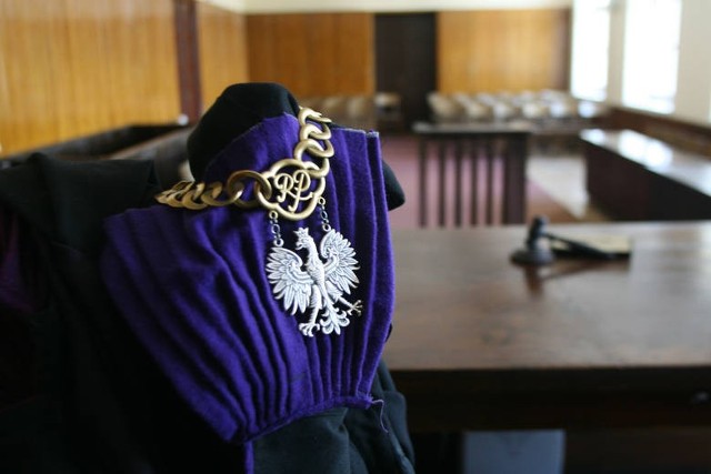 Akt oskarżenia w sprawie tajemniczej zbrodni sprzed 13 lat w Łodzi na Bałutach trafił do Sądu Okręgowego w Łodzi.