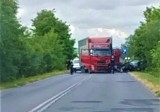 Śmiertelny wypadek w Niepołomicach. Czołowe zderzenie samochodu ciężarowego z osobowym